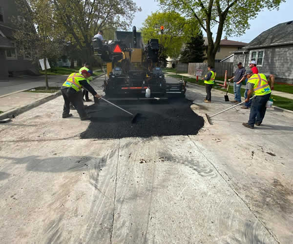 Asphalt & Concrete Road Construction